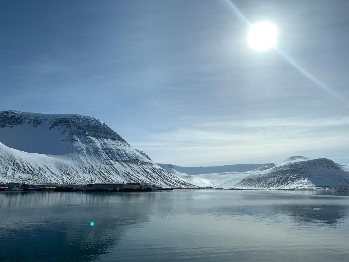 Managisting Guesthouse Ísafjörður Kültér fotó